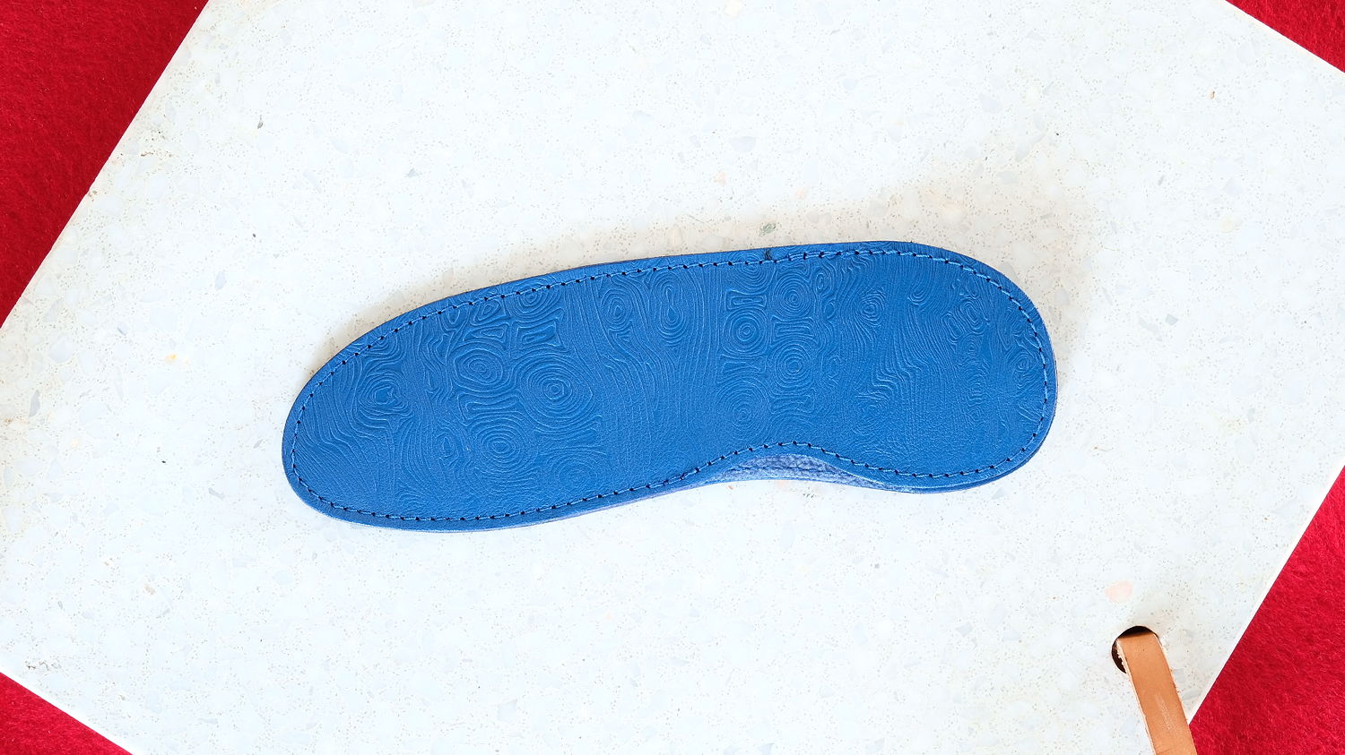 Justine de Mérges Collection: Steck-Etui aus Damastleder blue electric, PESSAC