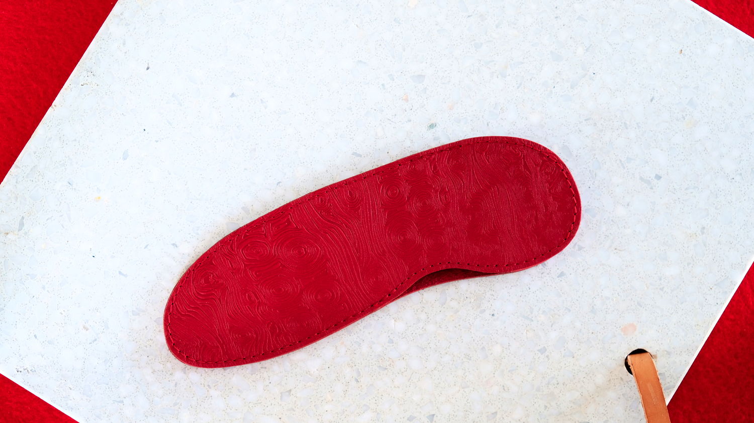 Justine de Mérges Collection: Steck-Etui aus Damastleder ciliega rot, CALAIS